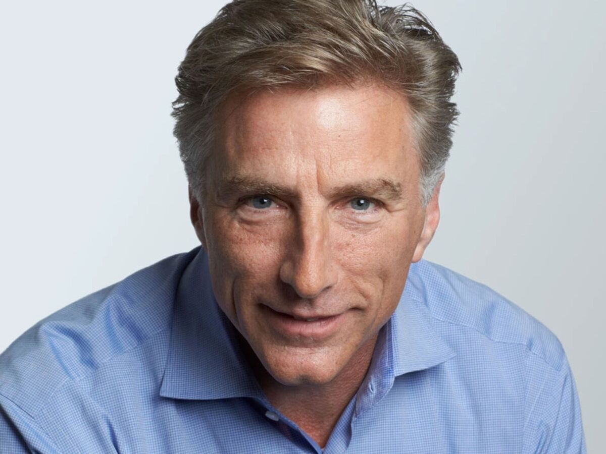 Hinh anh 2: The North Face va Supreme chao don tan CEO Bracken Darrell