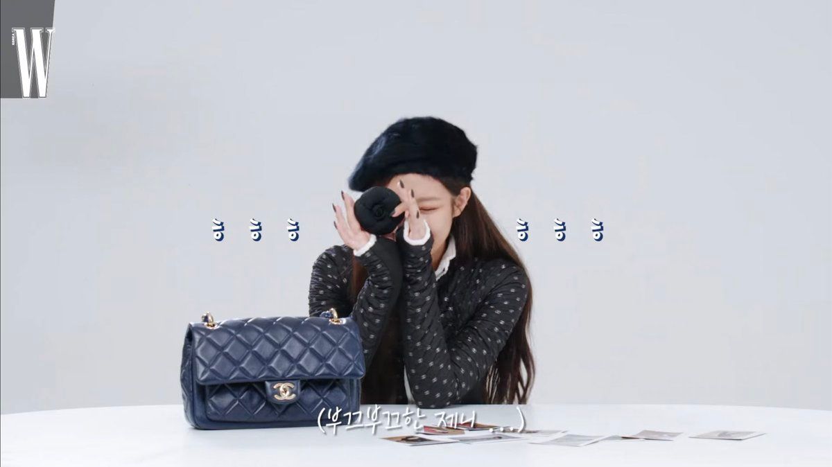 nhung-mau-tui-xach-chanel-nam-trong-tu-do-cua-jennie-blackpink