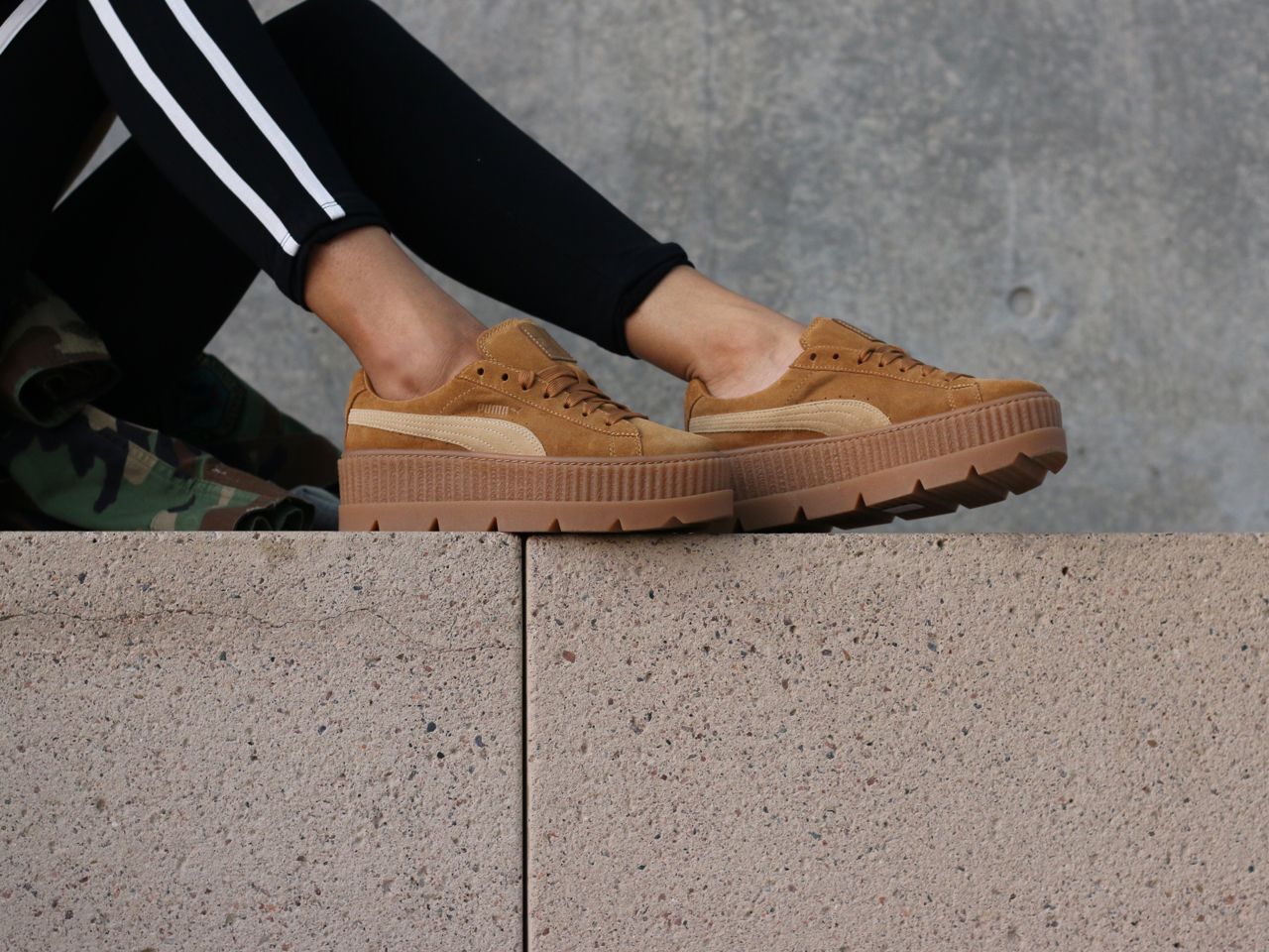 fenty-beauty-x-puma-dieu-dang-sau-man-hop-tac-dau-tien-cua-rihana-va
