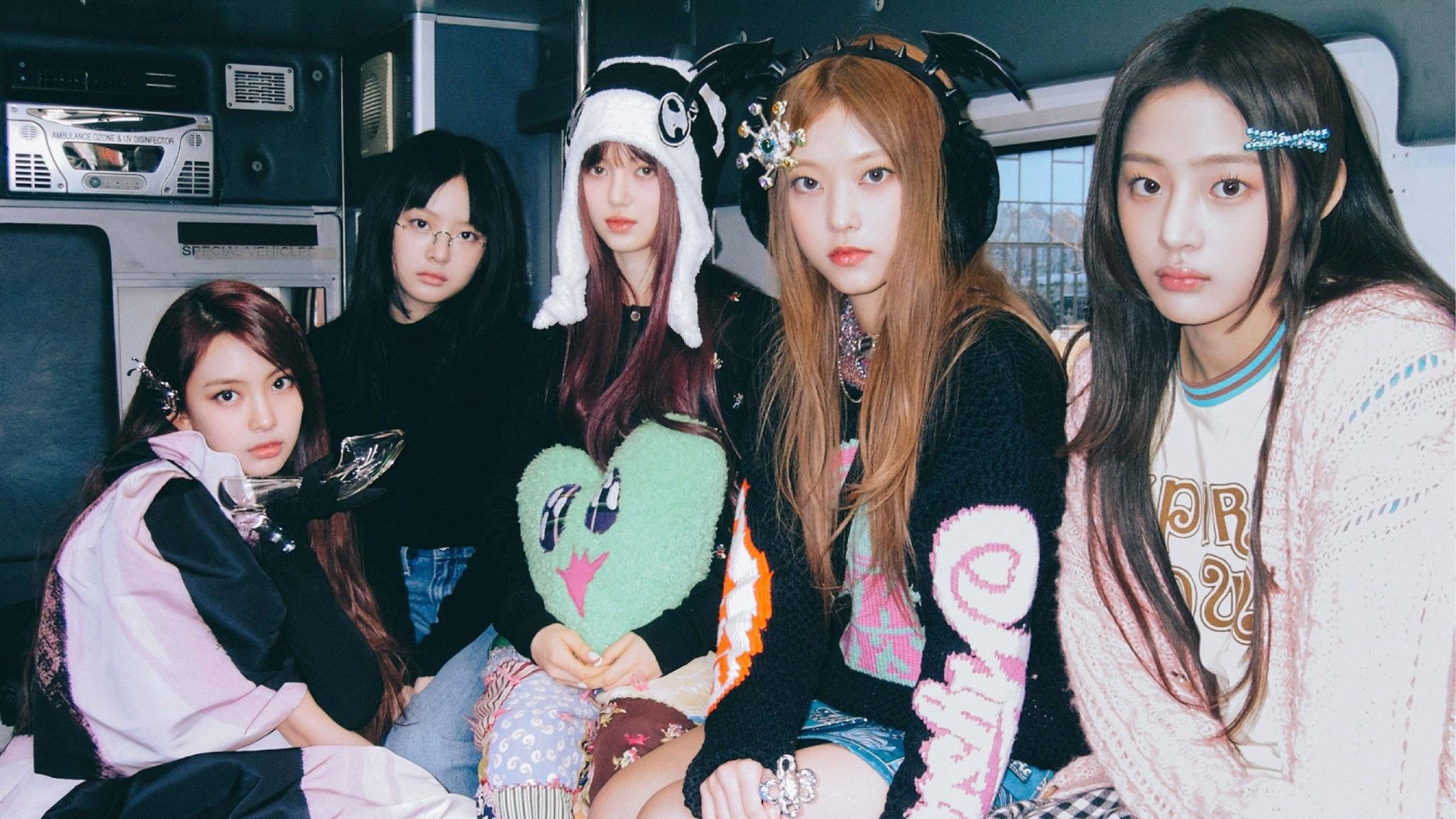 Hinh anh 1: Noi buoc dan chi Hyein, Daniell (New Jeans) tro thanh dai su thuong hieu cua Burberry