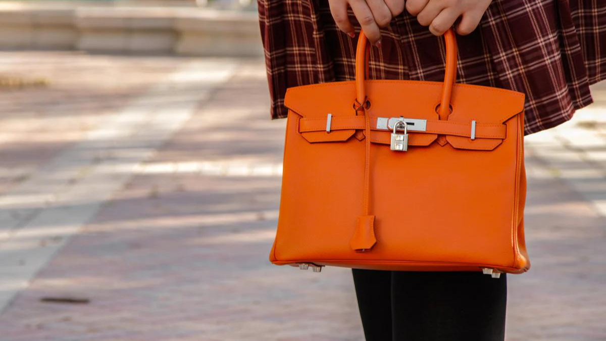 Hinh anh 2: Hermes tro thanh thuong hieu tui xach duoc yeu thich nhat nam 2022, theo sau la Louis Vuitton va Chanel