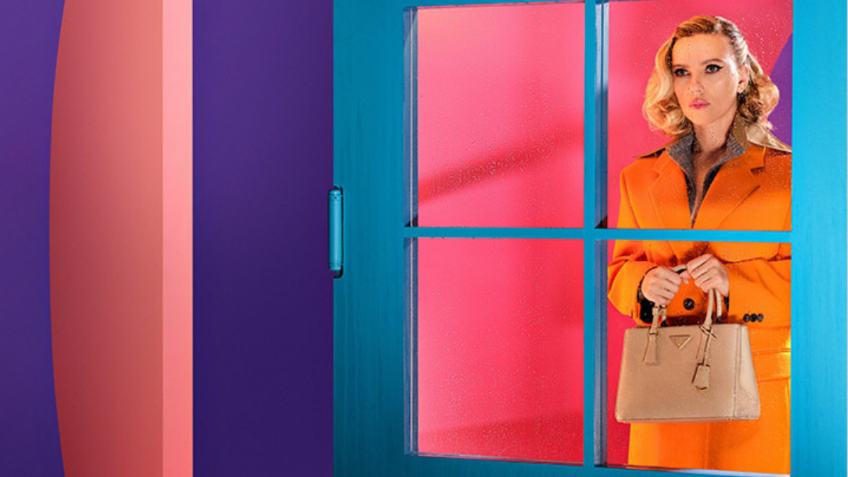 prada-hop-tac-cung-scarlett-johansson-trong-bst-tui-prada-s-galleria-b