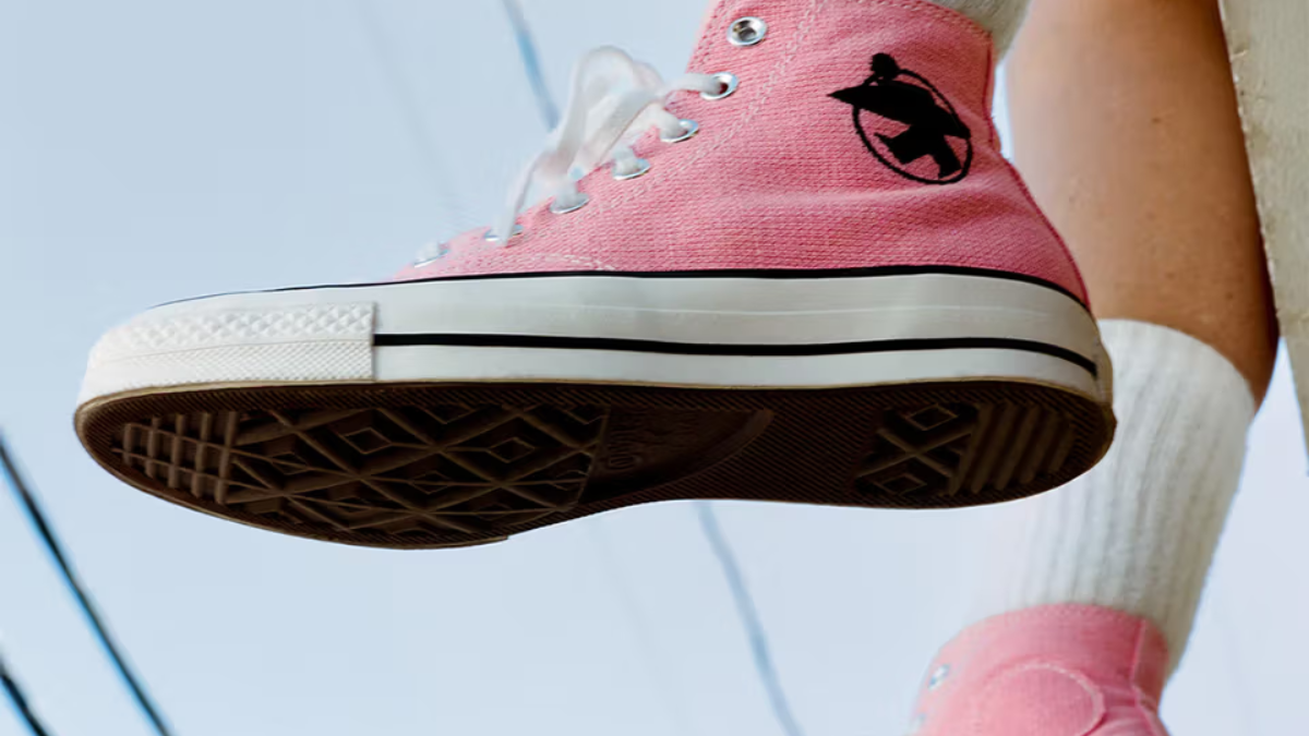 Hinh anh 2: Stussy ra mat phien ban Converse Chuck 70 Hi