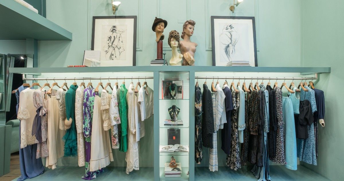 valentino-vintage-du-an-resale-huong-ung-trao-luu-ben-vung-cua-valentino
