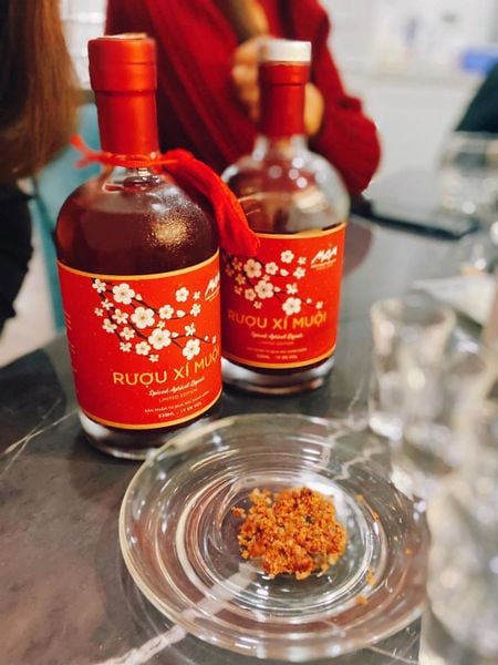 rượu xí muội mầm distillery