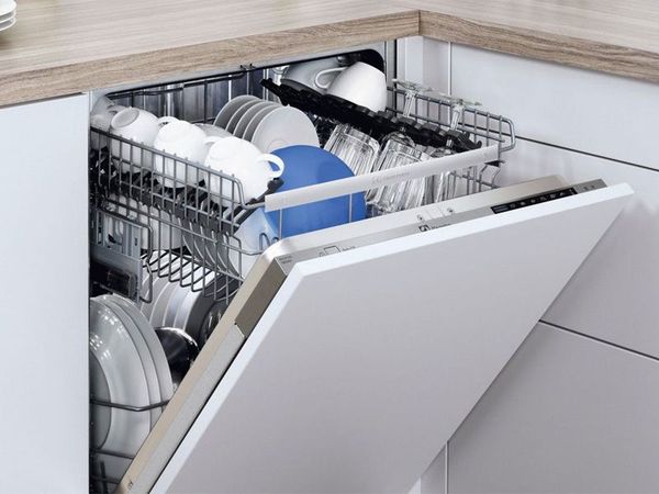 Máy rửa chén mang lại nhiều tiện ích cho người dùng