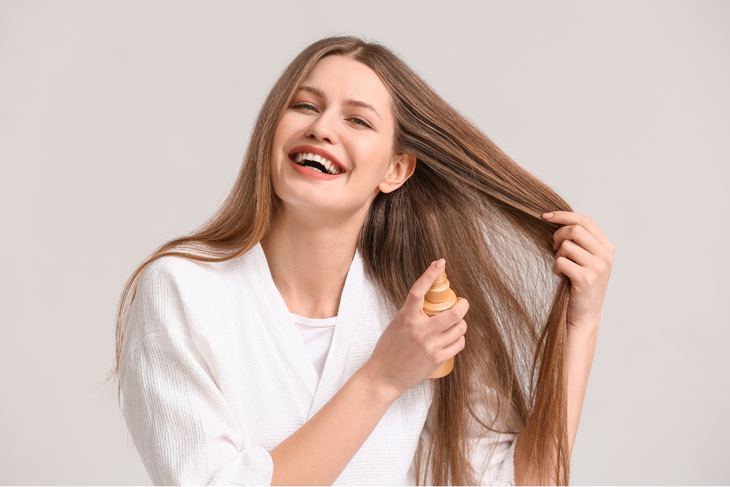 Xịt dưỡng tóc là gì? Công dụng của Xịt dưỡng tóc thiên nhiên đối với tóc