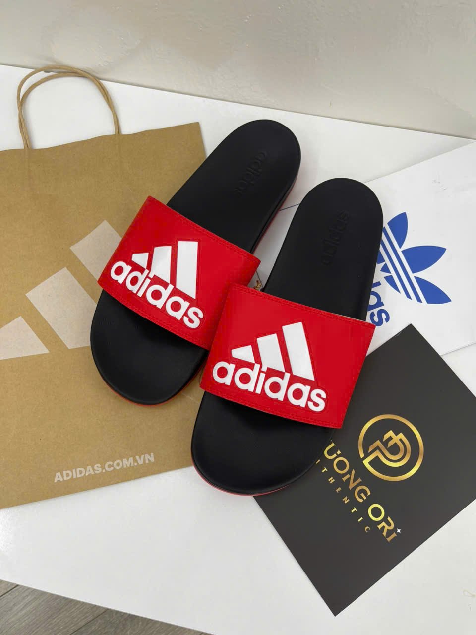 Top 30 mẫu dép Adidas chính hãng nam nữ trendy
