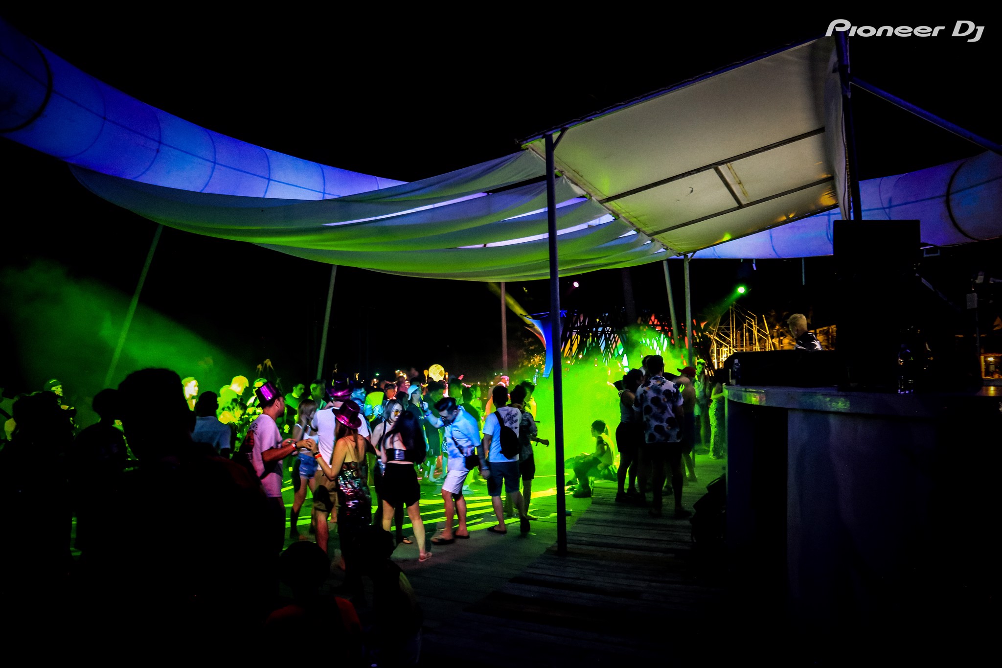 Biggest Fears of DJs (and How To Conquer Them)