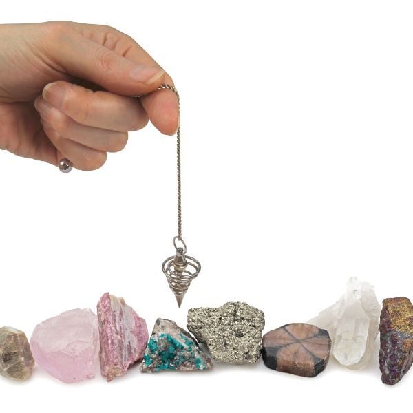 Mẹo Giản Đơn Kiểm Tra Năng Lượng Đá Thạch Anh Tại Nhà