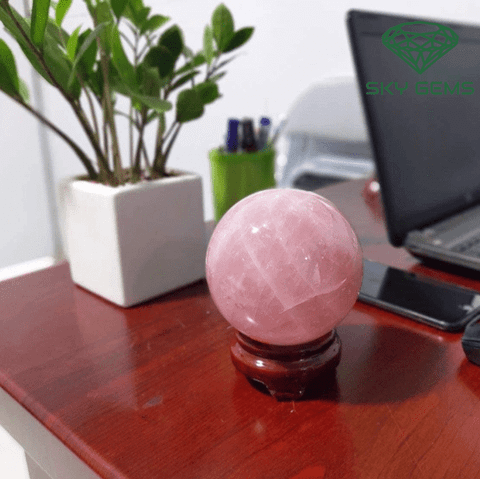 Vị Trí Đặt Quả Cầu Thạch Anh Hồng: Bạn Đã Biết Đúng Chưa?
