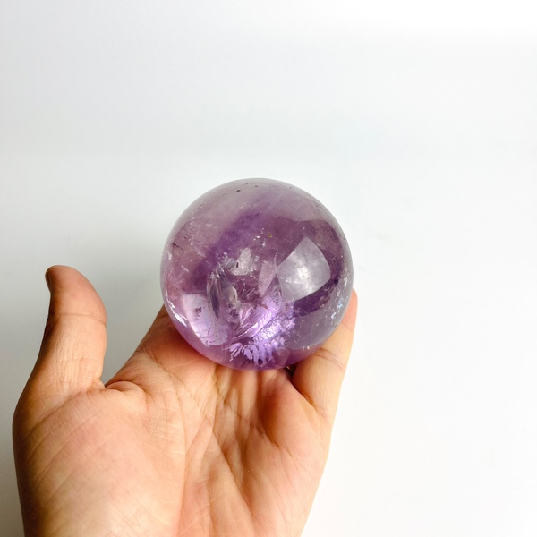 Công dụng và ý nghĩa của Quả cầu thạch anh tím (Amethyst)