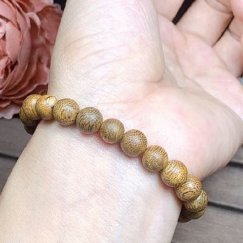 Mệnh Hỏa Đeo Vòng Trầm Hương: Sự Kết Hợp Hoàn Hảo Giữa Mộc Và Hỏa