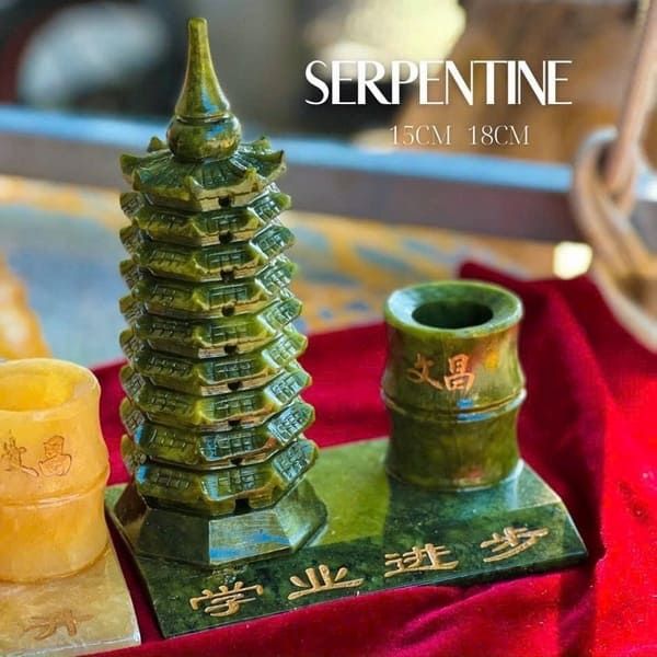 Tháp văn xương kèm ống bút ngọc Serpentine