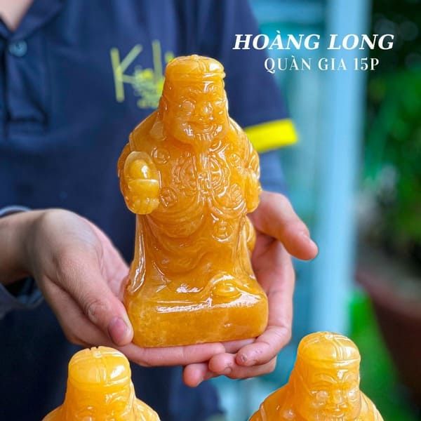 Tượng ông quản gia ngọc hoàng long