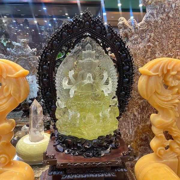 Tượng Phật Thiên Thủ Thiên Nhãn Thạch Anh Vàng