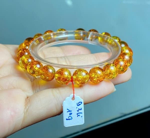 Vòng hổ phách