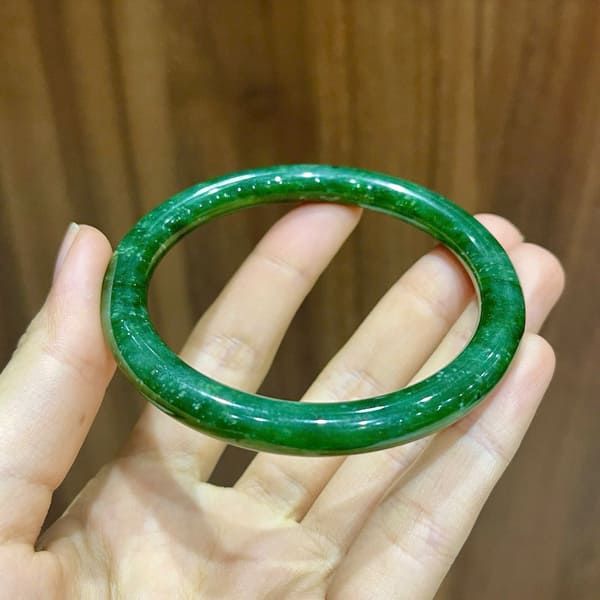 Vòng Ngọc Bích Bản Tròn