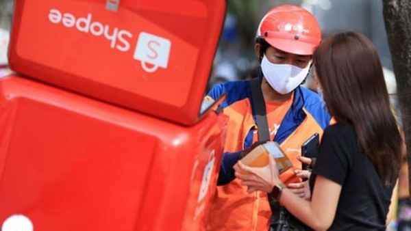 Cách khiếu nại shipper Shopee đơn giản, được hỗ trợ nhanh