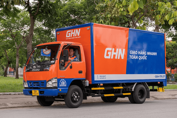 Bán hàng online nên chọn nhà vận chuyển nào? 8 gợi ý hàng đầu