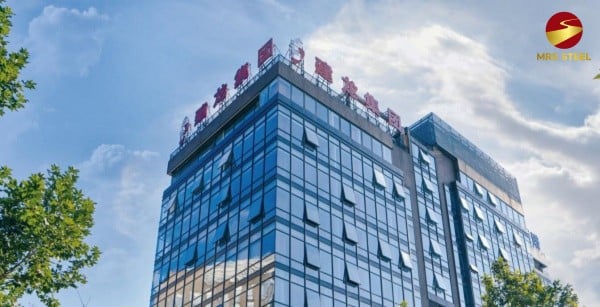 Jianlong Group, with a 2023 output of 36.99 million tons, excels in high-end steel production and international collaborations for sustainability