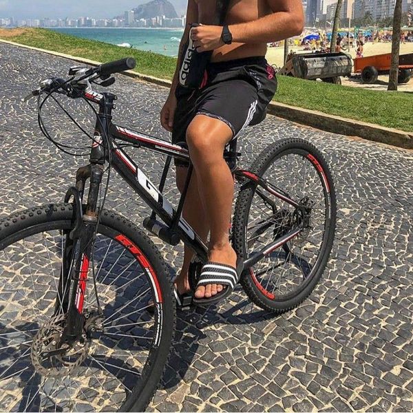 NHỮNG MẪU DÉP NAM NỮ CHO MÙA HÈ SÔI ĐỘNG MỚI NHẤT TẠI MASLER-MT