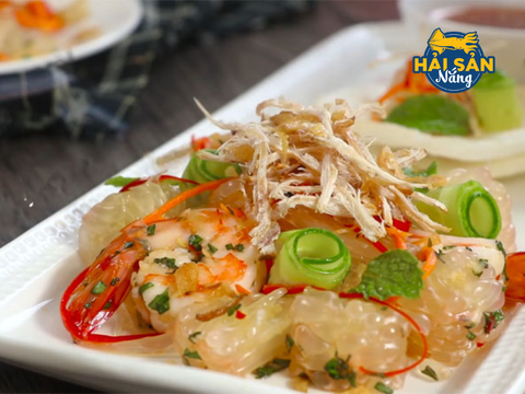 Vào bếp trổ tài với món gỏi bưởi tôm mực khô hấp dẫn cho cả nhà