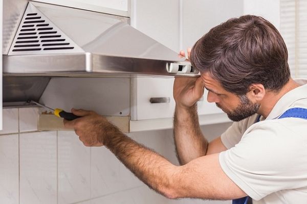 Bảo dưỡng máy hút mùi để đảm bảo hiệu quả hút mùi tốt​