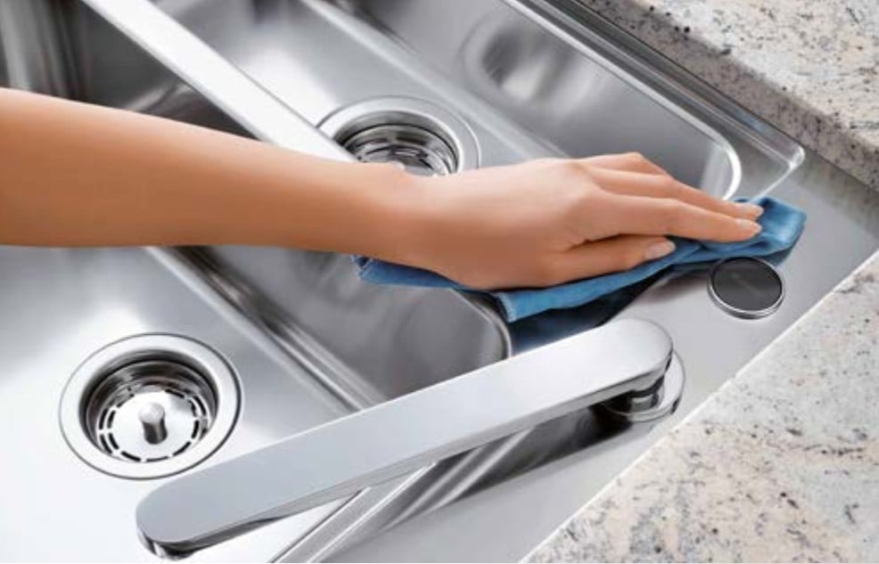 vệ sinh chậu inox hằng ngày