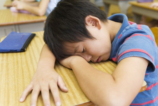 Tác hại khi trẻ em ngủ không đủ giấc