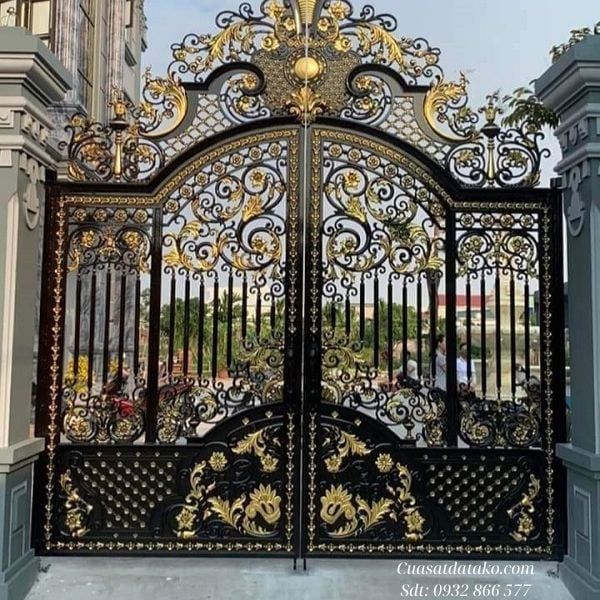 mẫu cửa cổng sắt mỹ thuật đẹp nhất