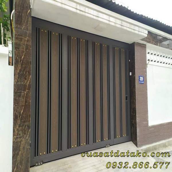 cửa cổng lùa gỗ nhựa ngoài trời