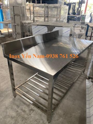 5 lợi ích của việc sử dụng bàn inox trong ngành công nghiệp thực phẩm