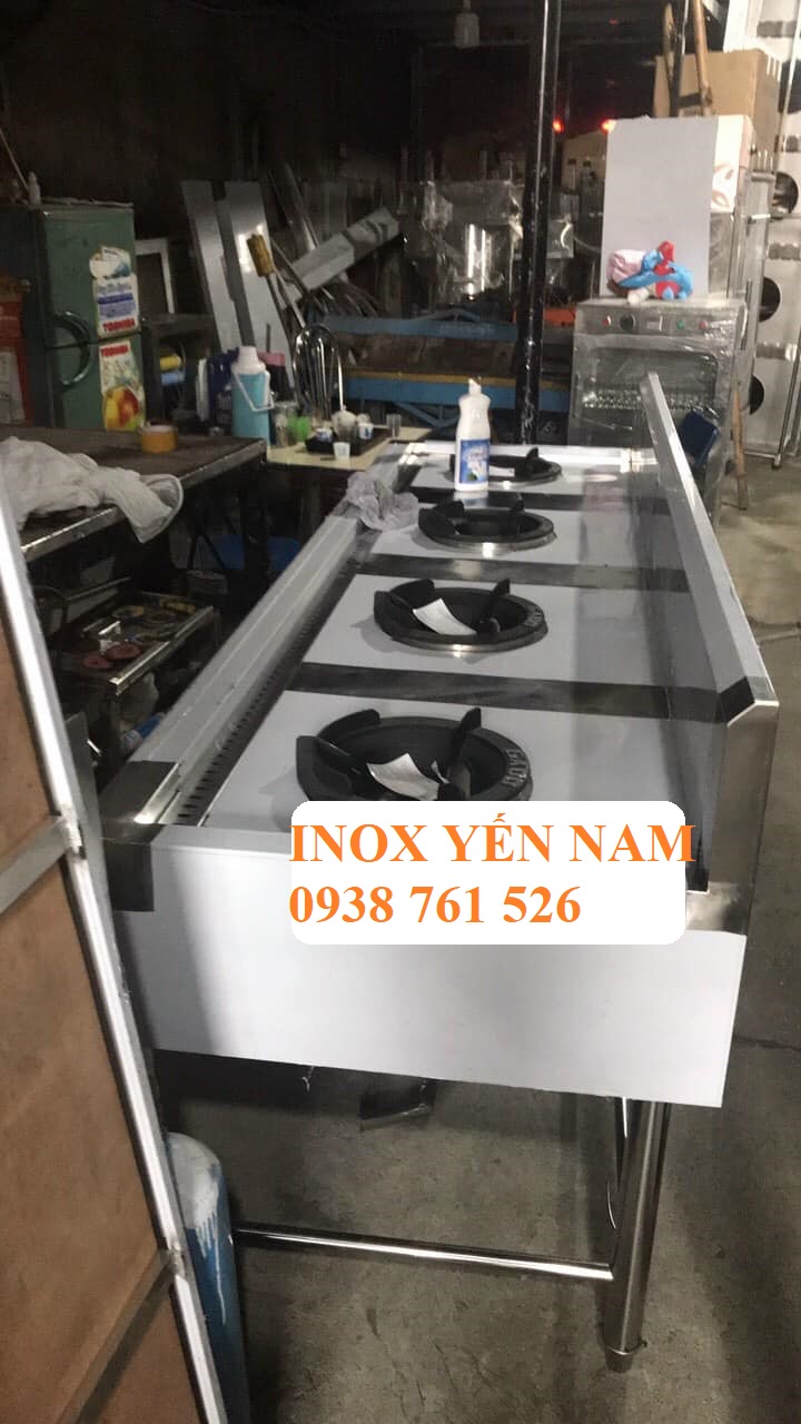 Bếp á 4 họng: Những chọn lựa lý tưởng cho nhà hàng