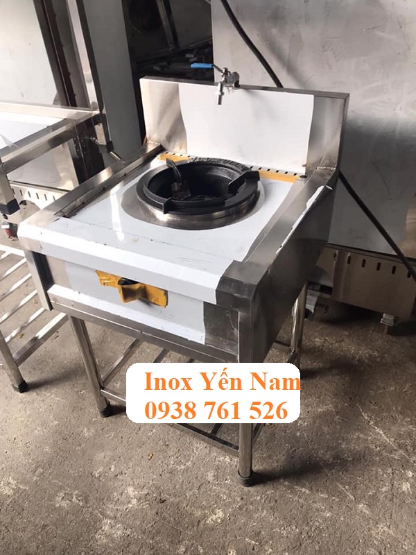 Bếp á 1 họng: Tự tay làm sạch và bảo vệ căn bếp công nghiệp của bạn