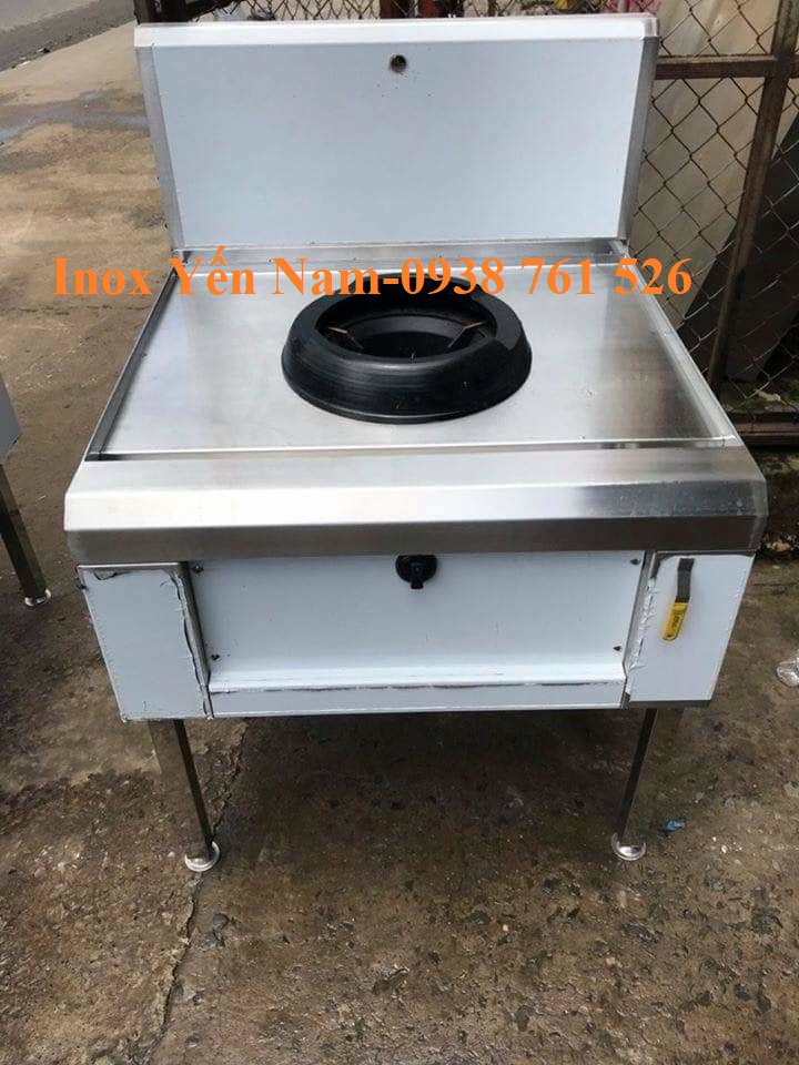 Nhà hàng hiện đại với bếp công nghiệp 1 họng