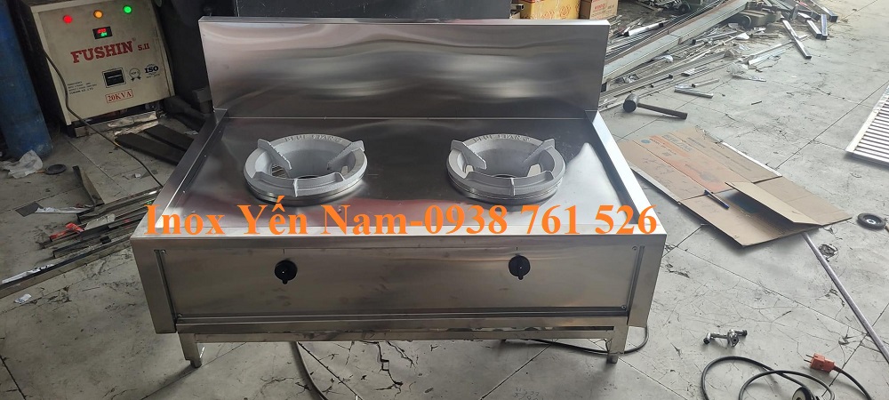 Bếp công nghiệp 2 họng: Giải pháp tiết kiệm thời gian và năng lượng.