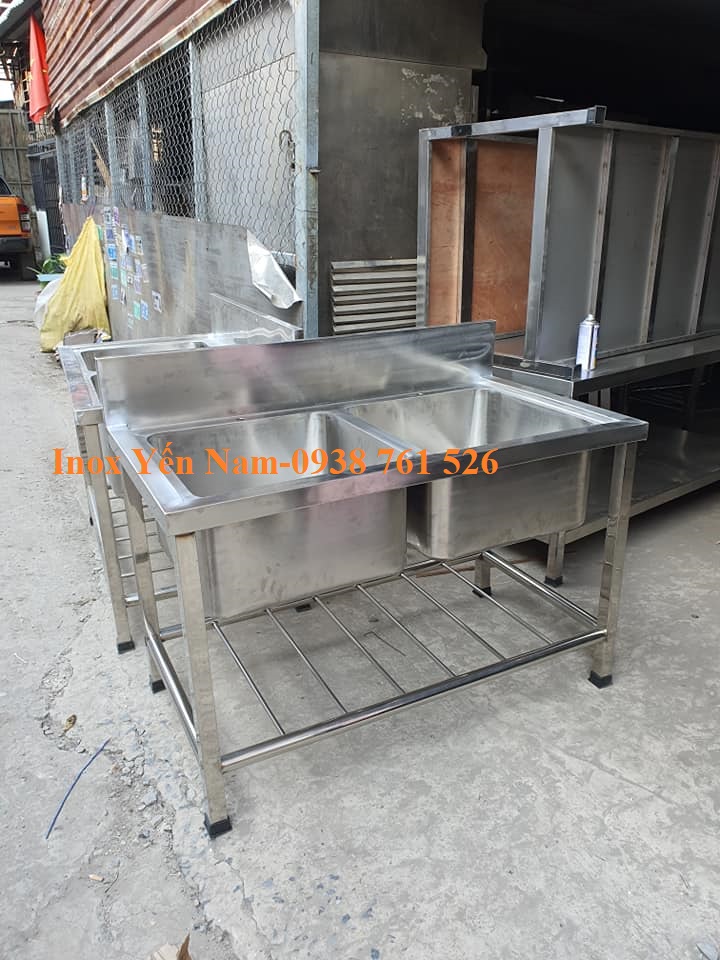 Chậu rửa công nghiệp 2 hộc: Giá cả và chất lượng tốt