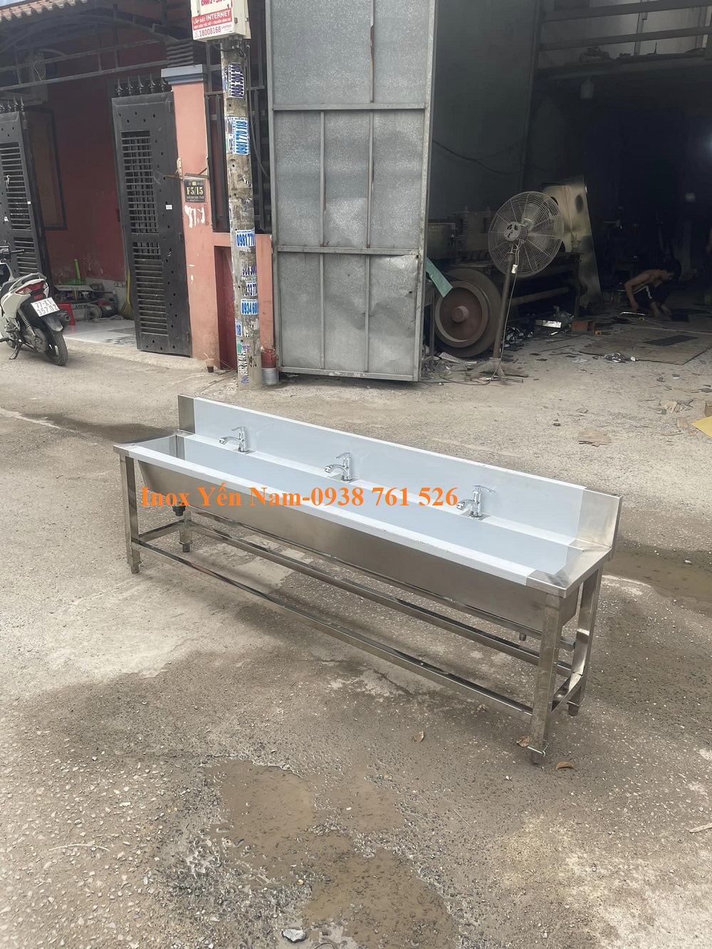 Máng rửa tay inox: Thiết bị lý tưởng cho những không gian công nghiệp