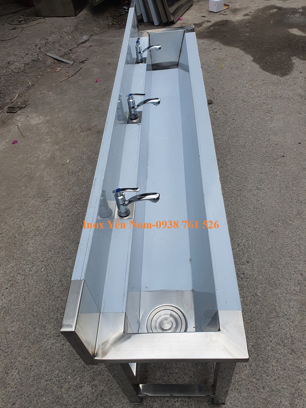 Tại sao máng rửa tay inox là lựa chọn hàng đầu cho vệ sinh