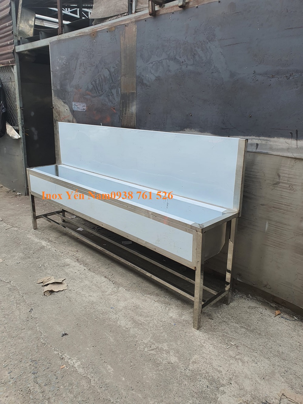 Giới thiệu về các tính năng đặc biệt của máng rửa tay inox