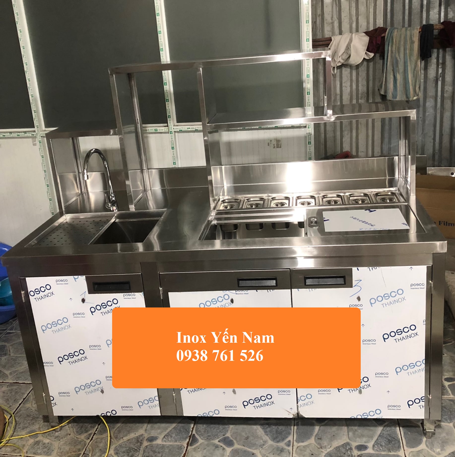 Thiết kế quầy pha chế inox: Bí quyết để tạo nên không gian độc đáo cho quán