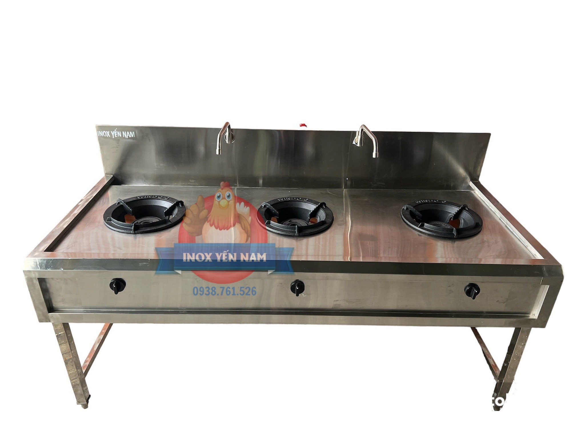 Bếp á công nghiệp 3 họng dùng ga có vòi nước