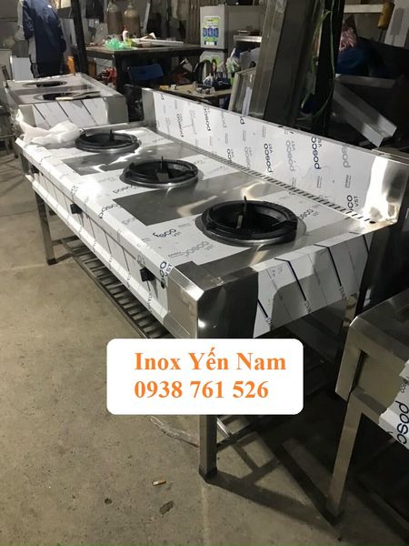 bếp á công nghiệp