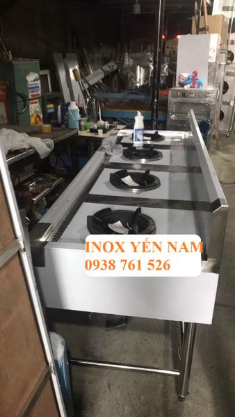 bếp á công nghiệp
