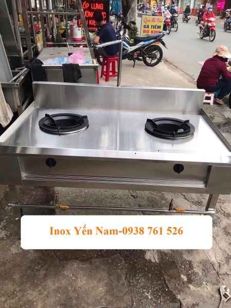 bếp á công nghiệp