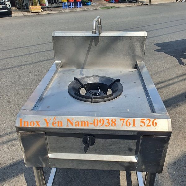 bếp á công nghiệp