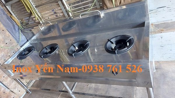 bếp á công nghiệp