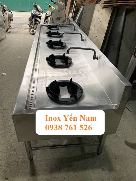 bếp á công nghiệp