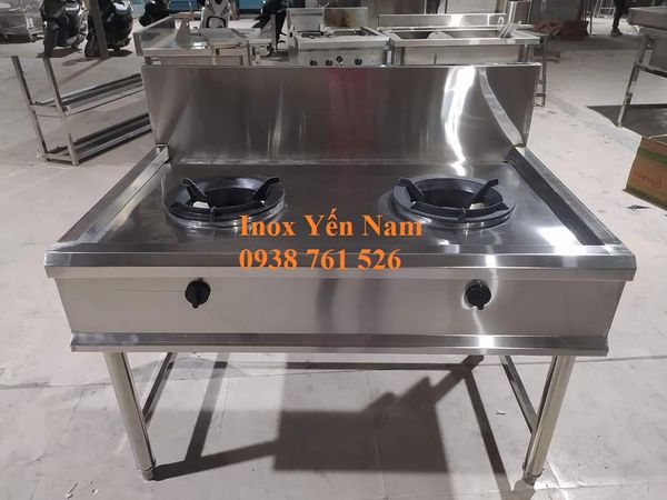 bếp á công nghiệp